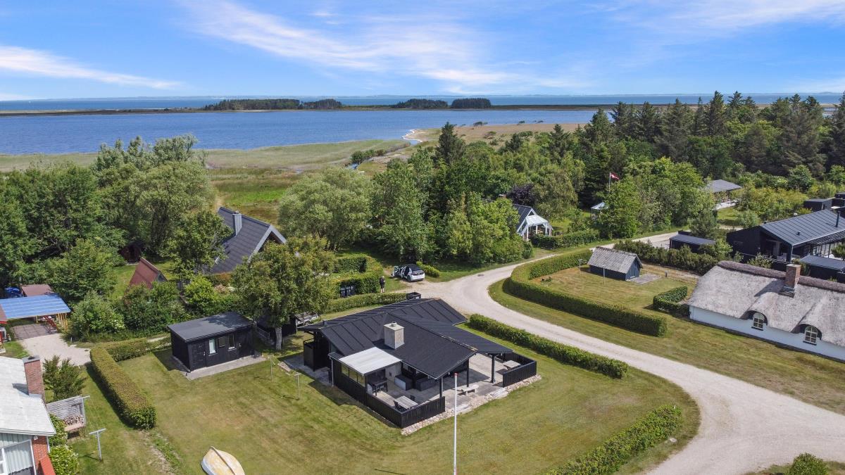 Røllikevej 11